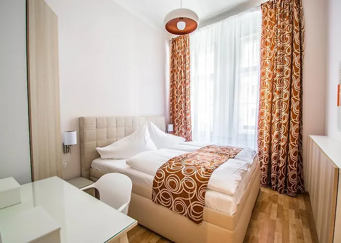 Bourgeois Apartment In Cultural Heritage Building By Ruterra