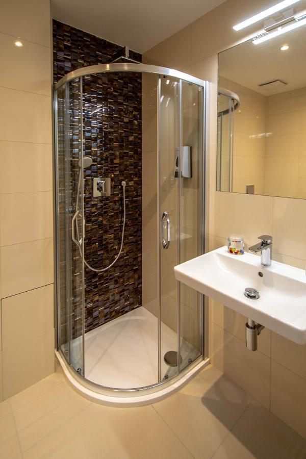 Appartement Bourgeois In Cultural Heritage Building By Ruterra *