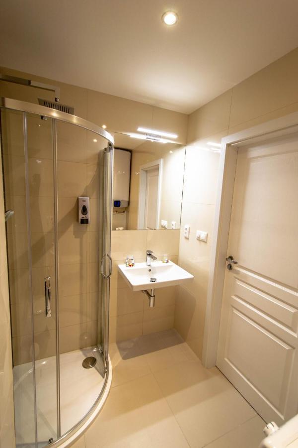 Appartement Bourgeois In Cultural Heritage Building By Ruterra *