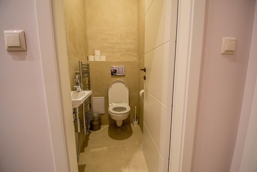Bourgeois In Cultural Heritage Building By Ruterra Appartement *