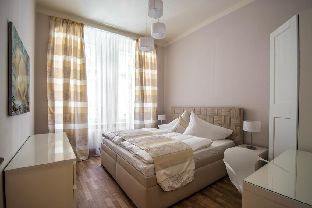 Appartement Bourgeois In Cultural Heritage Building By Ruterra