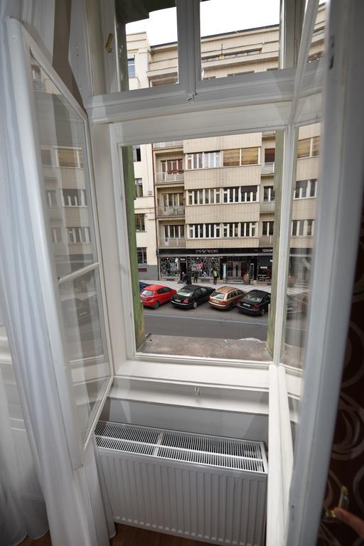 Bourgeois In Cultural Heritage Building By Ruterra Appartement