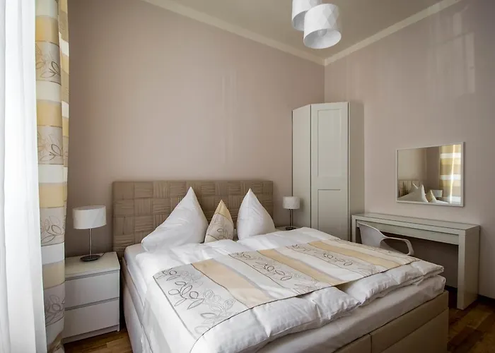 Bourgeois Apartment In Cultural Heritage Building By Ruterra